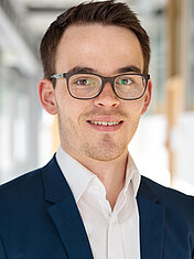 Prof. Dr. Nicolas Mueller Prof. Dr. Nicolas Mueller