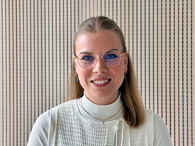 Portrait von Anja Schweier, Bachelorstudentin, Wirtschaftspsychologie Portrait von Anja Schweier, Bachelorstudentin, Wirtschaftspsychologie