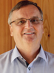 Prof. Dr. Heinrich Steinhart Prof. Dr. Heinrich Steinhart