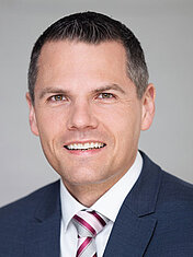 Prof. Dr. Patrick Ulrich Prof. Dr. Patrick Ulrich
