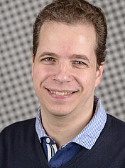 Prof. Dr. Thomas Kirschkamp Prof. Dr. Thomas Kirschkamp