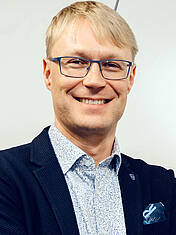 Prof. Dr. rer. nat. Thomas Schwarzbäck Prof. Dr. rer. nat. Thomas Schwarzbäck