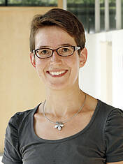 Dr. Miriam Hommel Dr. Miriam Hommel