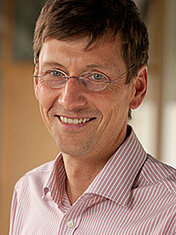 Prof. Dr. Jürgen Stiefl Prof. Dr. Jürgen Stiefl