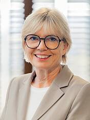 Prof. Dr. Anna Nagl Prof. Dr. Anna Nagl