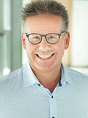 Prof. Dr. Thomas Weidner Prof. Dr. Thomas Weidner
