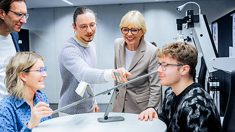 MVSB-Titelbild Messung der Sehkraft im Masterstudiengang Vision Science and Business (Optometry)