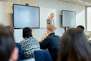 Titel-Business_Development Vorlesung des Masterstudiengangs Business Development